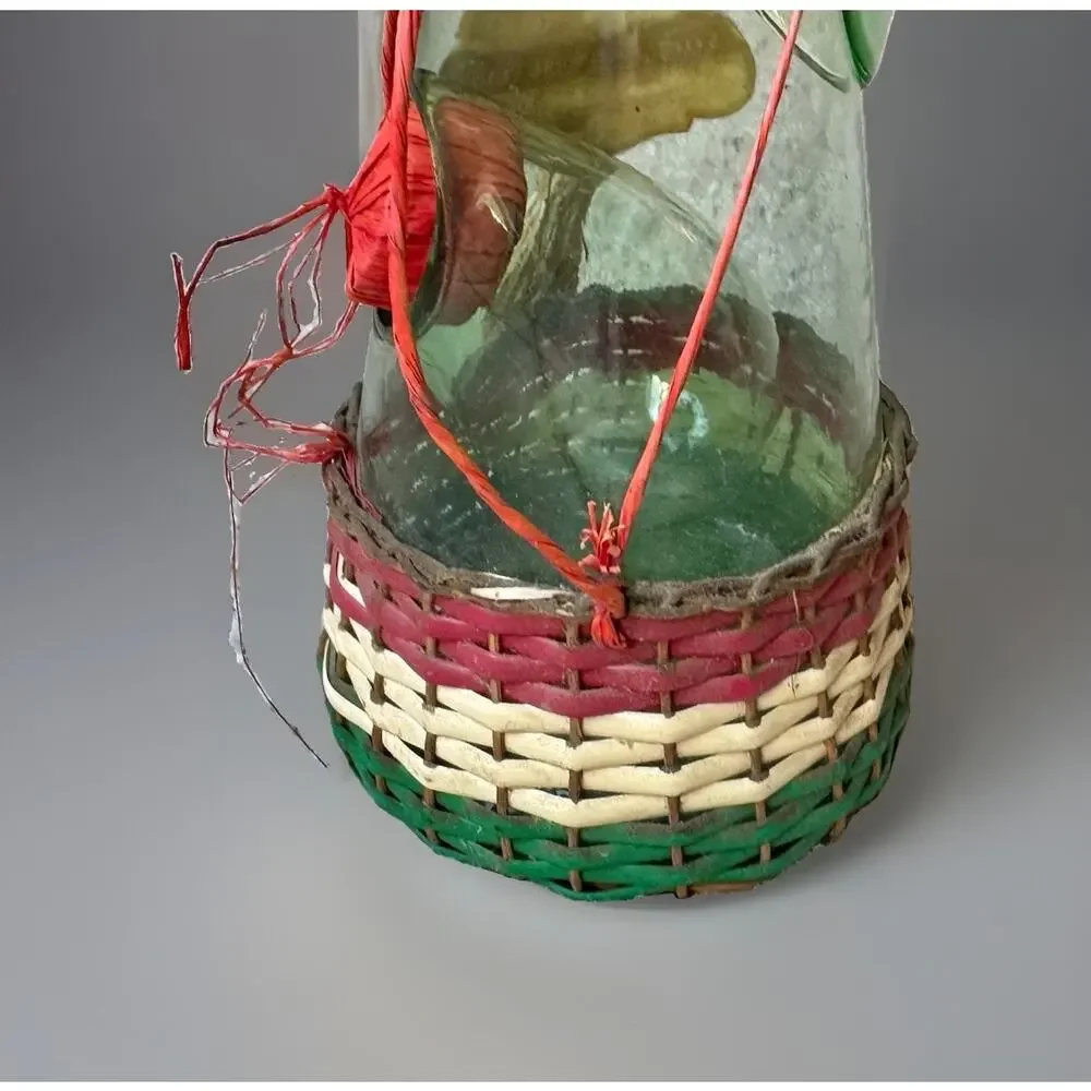 Vintage 1967 Mirafiore Chianti Bottle Decanter Italy Wicker Thumb Hole Spout